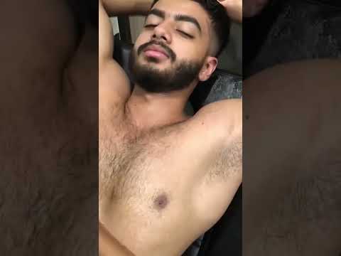 “So Satisfying Massage 😍” #bellymassage #barber #selfcare #bodymassage #shortvideo #lahoribarber