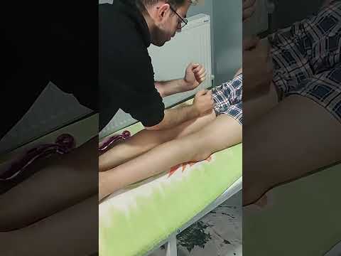ASMR VERY RELAXING LEG TURKISH MASSAGE THERAPY #shorts #asmr #massage #satisfying #relaxing #turkish