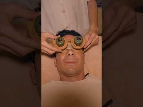 ASMR: Guasha Cinese con Moxibustione agli Occhi per l'insonnia! #shorts