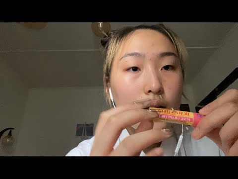 asmr lip balm application (mouth sounds & tapping)