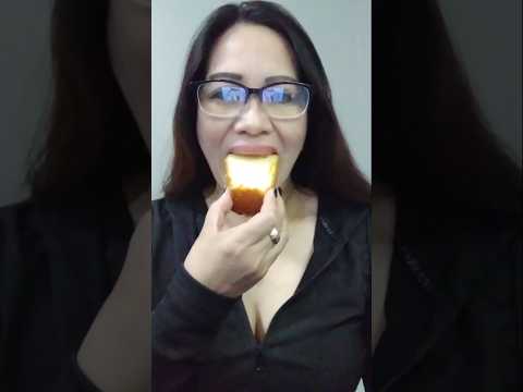 CORNBREAD ONE TIME BITE CHALLENGE #everyone #mukbang #shortsfeed #cornbread #bigmouth