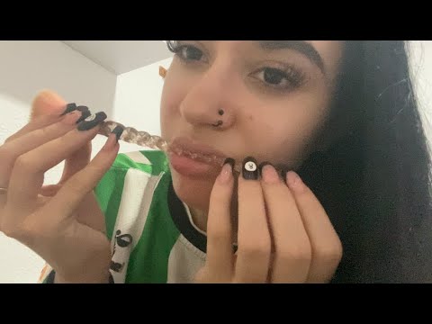 ASMR ( INTENTA NO DORMIRTE)