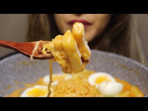 CREAMY KIMCHI NOODLES CHEWY RICECAKES EGGS PICKLES ASMR MUKBANG #asmr #mukbang #noodles #eggs #food