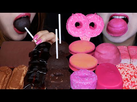 ASMR CHOCOLATE VS STRAWBERRY (CAKE POPS, WARABI MOCHI, KLONDIKE BAR, DONUT ICE CREAM, BAUM CAKE) 먹방