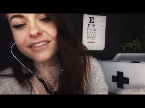 ASMR FRANCAIS ⚪️ RP Infirmière d'école 👩‍⚕️ on panse un petit bobo et on vérifie si tout va bien 😊