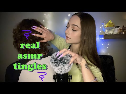 ASMR Back Scratching ☆💅 pt. 2 w/ foam and fluffy mic 💅✩