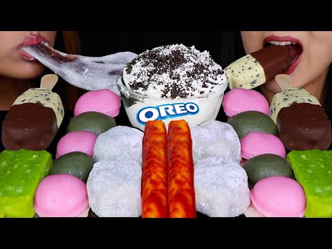 ASMR RICE CAKE PARTY! Big stretchy mochi, Magnum cookies & cream, spicy rice cakes, matcha bar 먹방