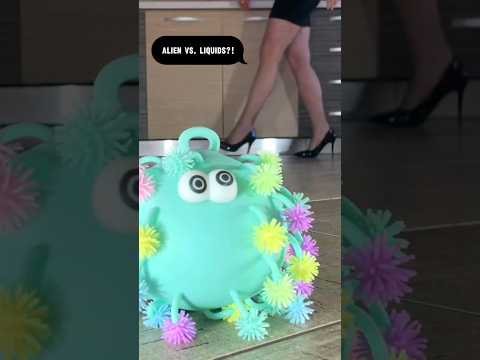 Pea's Pumps vs. Spider Alien's Army! High Heels Crushing Things! Oddly Satisfying! ASMR