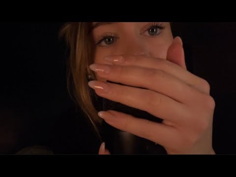ASMR | inaudible très proche du micro (close up, mouth sounds…)  