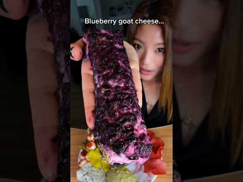Let’s eat a little snack plate… the blue cheese was very crunchy #food #eating #mukbang #snack