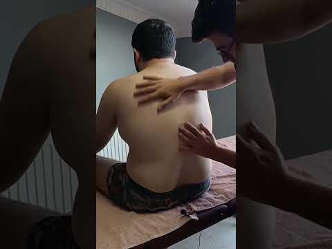 AMAZINGLY RELAXING BACK MASSAGE THERAPY #satisfying #relaxing #asmr #shorts #massage