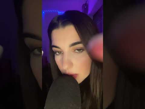 Posso fazer um carinho em ti? 🩷 #asmr #relax #asmrtriggers #asmrsounds