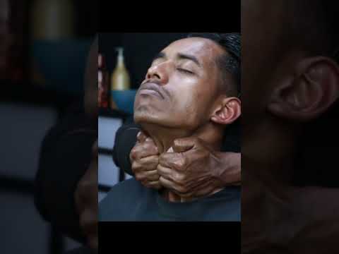 Strong Wrist Barber Doing Very Strong Head Massage ASMR | Neck Cracking ASMR #shorts