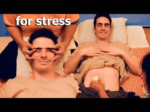 ASMR: HO PROVATO il MASSAGGIO THAI con le ERBE COMPRESSE per lo STRESS!