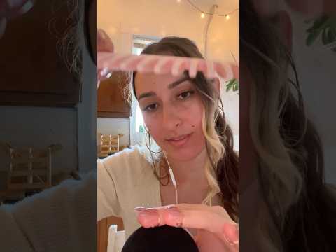 Brushing your hair back 💁‍♀️💅 #asmr #asmrsounds #asmrtriggers #asmrvideo #hair