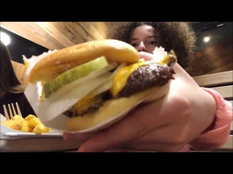 Shake Shack Mukbang with my friend | Cheesy chips and burgers 🍔