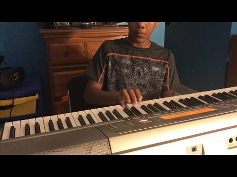 ASMR: Relaxing piano playing and key tapping