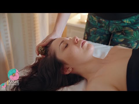 Pain-Relieving ASMR Massage Using Equipment