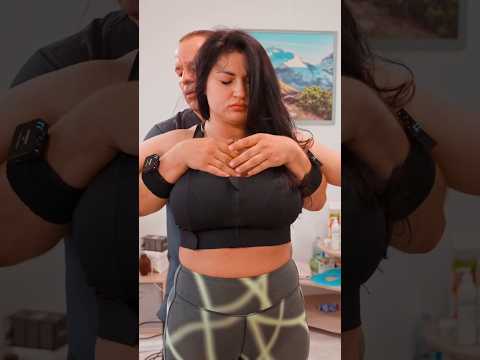 Chiropractic spine adjustment | professional back massage asmr #chiropractic #spine #shorts
