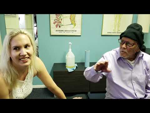 95 YEARS OLD! MAN Receives CHIROPRACTIC BACK CRACKS! 1st TIME in His LIFE!