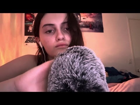 Wizza ASMR - Slow Mic Triggers w/ Minimal Talking (Scratching, Rubbing, Swirling, Gripping, Pumping)