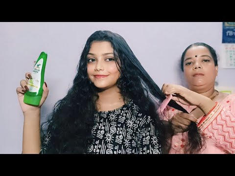 ASMR | My Mom Doing My Hairplay | (Hairbrushing, oil Massage, Spray Sounds, Scalped Massage)