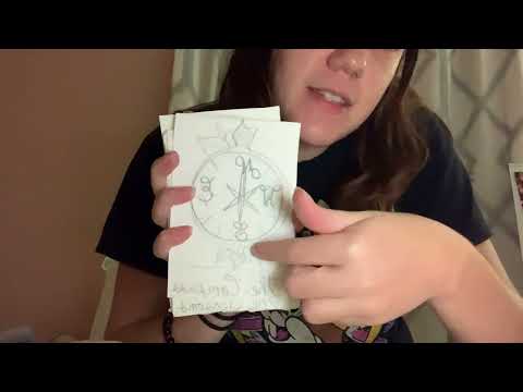 ASMR Show & Tell || fast tapping and tracing