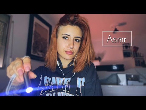 ASMR Visual: Tocando Tu Carita con Luz de Linterna y Susurros Inaudibles