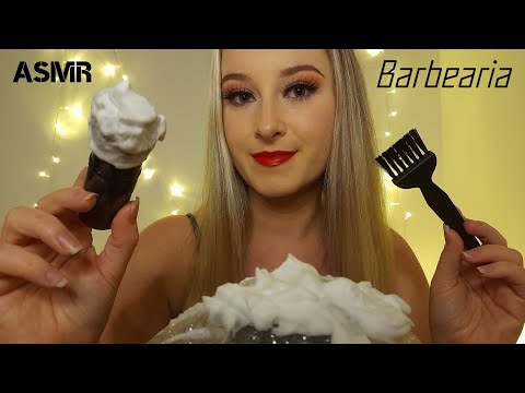 ASMR ROLEPLAY BARBEARIA  CORTANDO SEU CABELO E FAZENDO SUA BARBA  SONS DE ESPUMA DE BARBEAR TESOURA