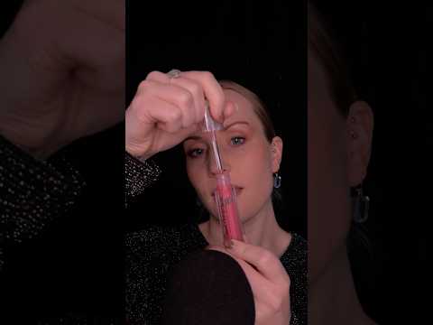 Lipglosss ASMR #asmrsuomi #tingles #asmrpolkkis