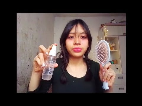 Asmr casero roleplay ✨ La niña de atrás te peina en clases 🌷💆🏻‍♀️