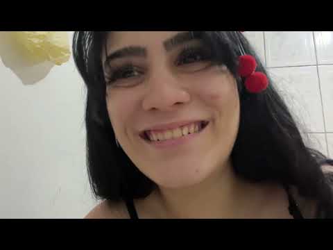 Asmr cabeleireira - Lavando Cortando Fazendo Chapinha 