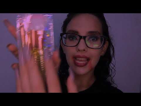 ASMR - TE MAQUIANDO PARA O HALLOWEEN 🎃