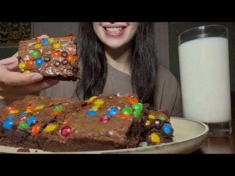 FUDGY CHOCOLATE M&M BROWNIES ASMR EATING 