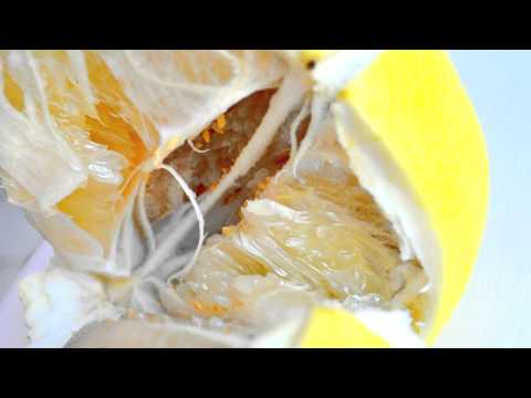 (3D binaural sound) Asmr peeling a pomelo