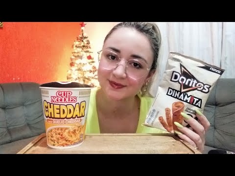 ASMR MUKBANG: CUP NOODLES DE CHEDDAR E DORITOS DINAMITA DE MAIONESE CHIPOTLE