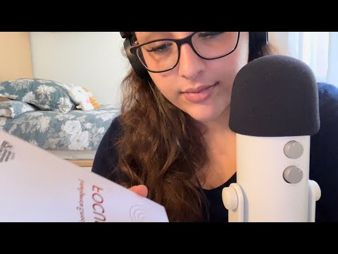 asmr reading whit a soft voice