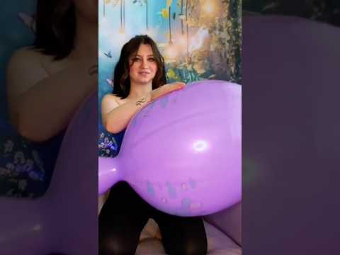 SO SO SO SQUEAAAAAAAAKY #balloon #balloons