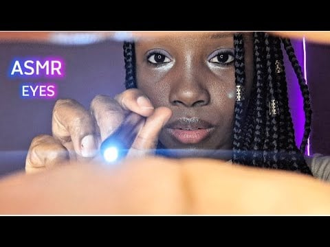 ASMR MÉDICO - EXAMINANDO E LIMPANDO SEUS OLHOS. (Oftalmologista, sons em camadas e sussurros) 