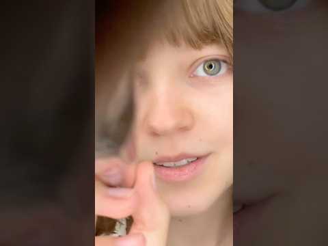 目閉じて♡ #asmr #外国人 #日本語 #ブラシ #可愛い #日本