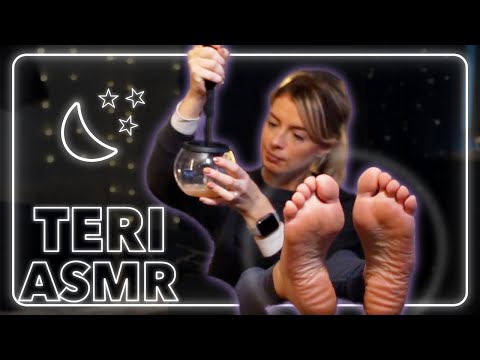 [ASMR] Cleaning Makeup Brushes | Feet Pose | Relaxing ASMR sounds 😴