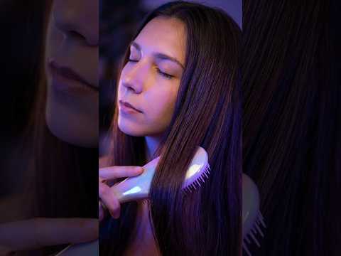 ASMR Brushing con Tangle Teezer #personalattention #realpersonasmr #asmrsounds #sleep