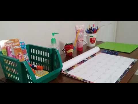 ASMR Cleaning And Organizing Desk!#wiping#clean #what's2klean#subscribe