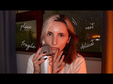 Les CHUCHOTIS les plus *FRAGILES* de l’ASMR (fenêtre ouverte + pluie intense) 🩵