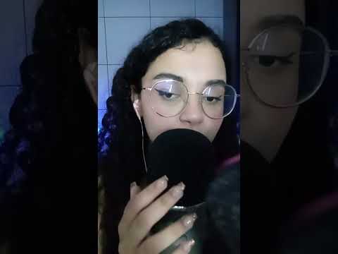 ASMR- Posso pentear seu cabelo?