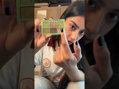 eye makeup 💚 #asmr #asmrshorts