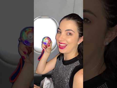 Passageira ansiosa no avião não te deixa dormir #asmr #asmrsounds