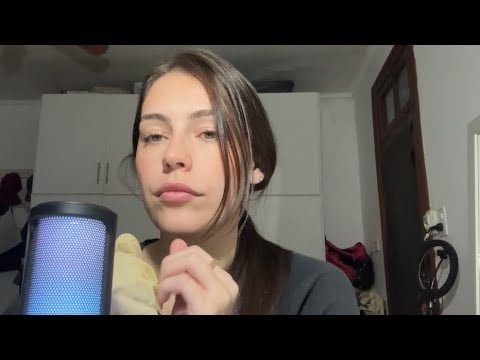 Atención personalizada con guantes | Soft Spoken