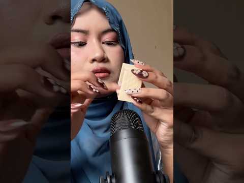 ASMR Tapping & Scratching time!