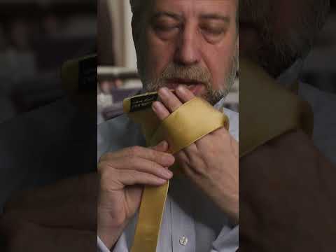 ASMR How to Tie a Tie - Windsor Knot (Short)